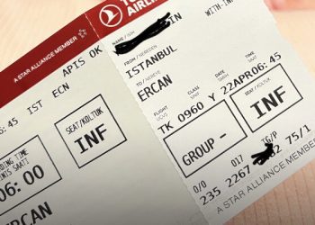 THY 23 Nisan Çocuk Bayramı’nda bebekli yolcu aileyi mağdur etti