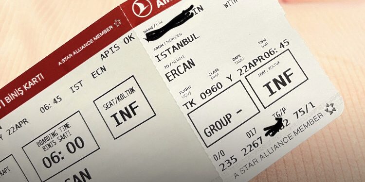 THY 23 Nisan Çocuk Bayramı’nda bebekli yolcu aileyi mağdur etti