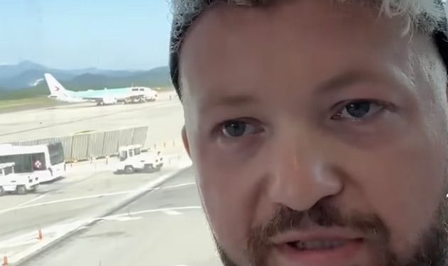 AJET ÜNLÜ MÜZİSYENİN SAKSAFONU İÇİN YOLCU BİLET KESMEK İSTEDİ!