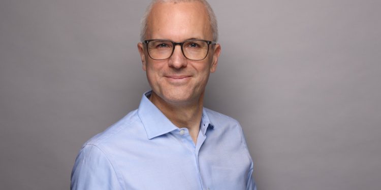 Heinemann’da yeniden yapılanma süreci