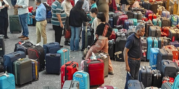 Hindistan Havalimanlarında IndiGo Krizi!