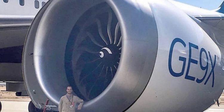 777X’in Dev Motoru Gövdesiyle Yarışıyor!