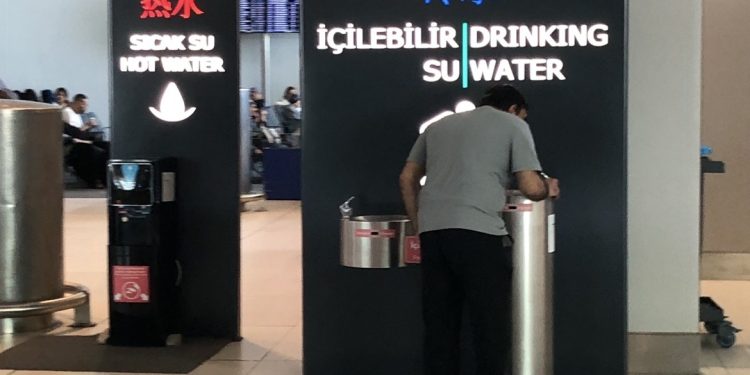 Havalimanlarına Ücretsiz Su Sebilleri Kuruluyor