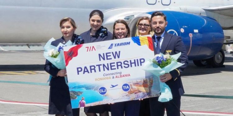TAROM Tiran-Bükreş Uçuşlarına Başladı