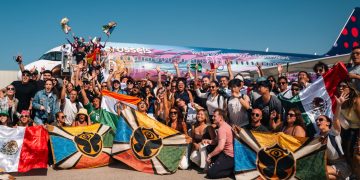 Tomorrowland Partisi Gökyüzünde Parti Başladı