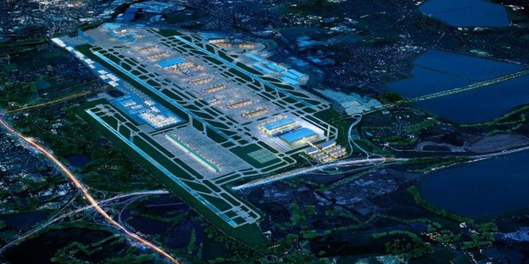 Heathrow’un Pist Projesi 5 Yıl Gecikecek