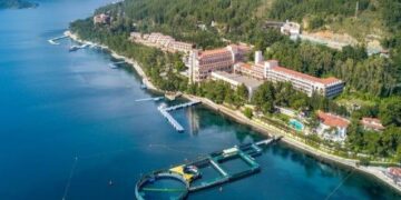 Koç Holding’in yeni kiracısı Tatilbudur oldu
